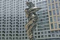 Escultura pulida Venus del acero inoxidable altura de 28 metros para la decoración de la plaza