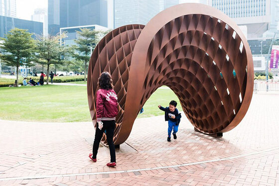 Gran escultura pública de metal al aire libre, punto de referencia de la ciudad para la decoración urbana